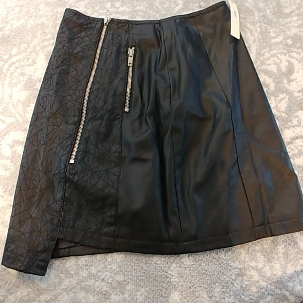 Pleather zip up skirt